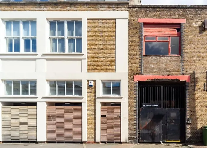 Characterful 2 Bedroom Apartment In Brixton